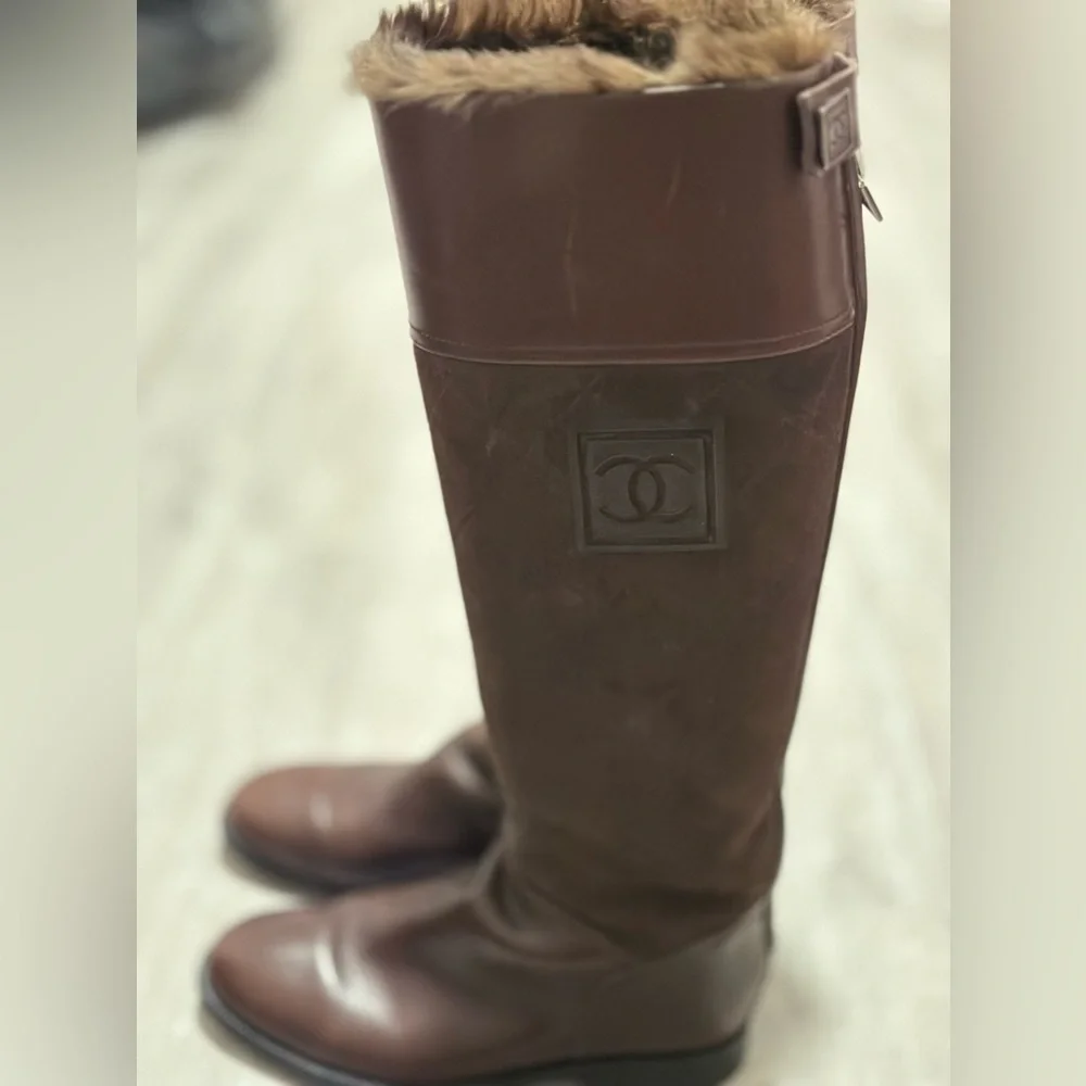 Vintage Chanel Riding boots. - Picture 12 of 17